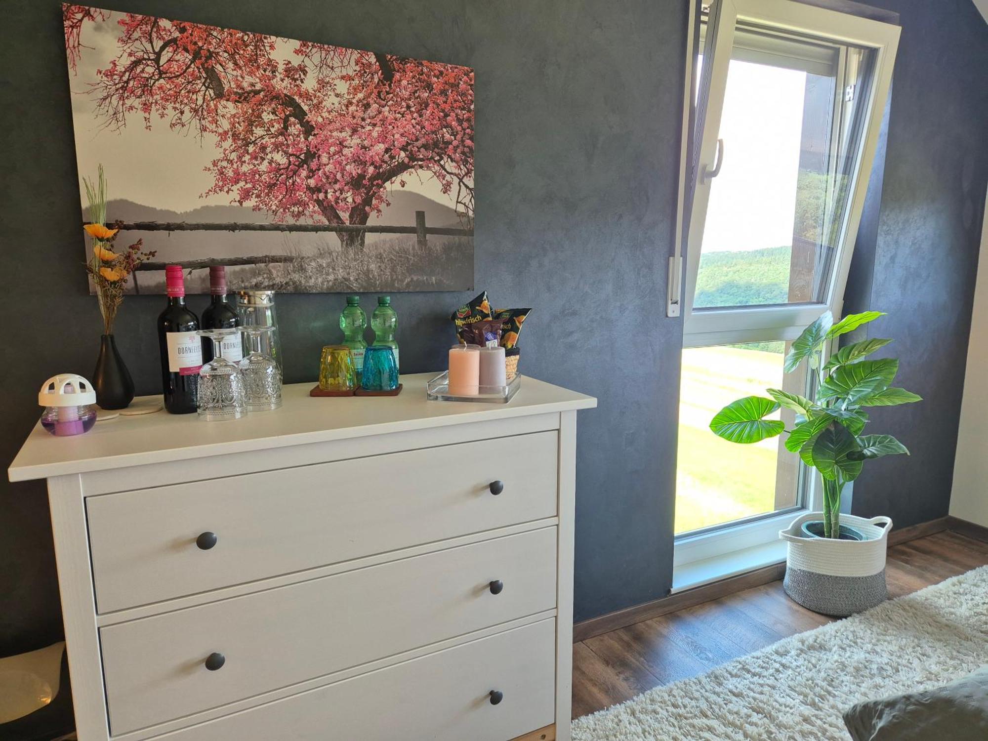 Serenity Vista Retreat Bnb Bescheid Eksteriør billede