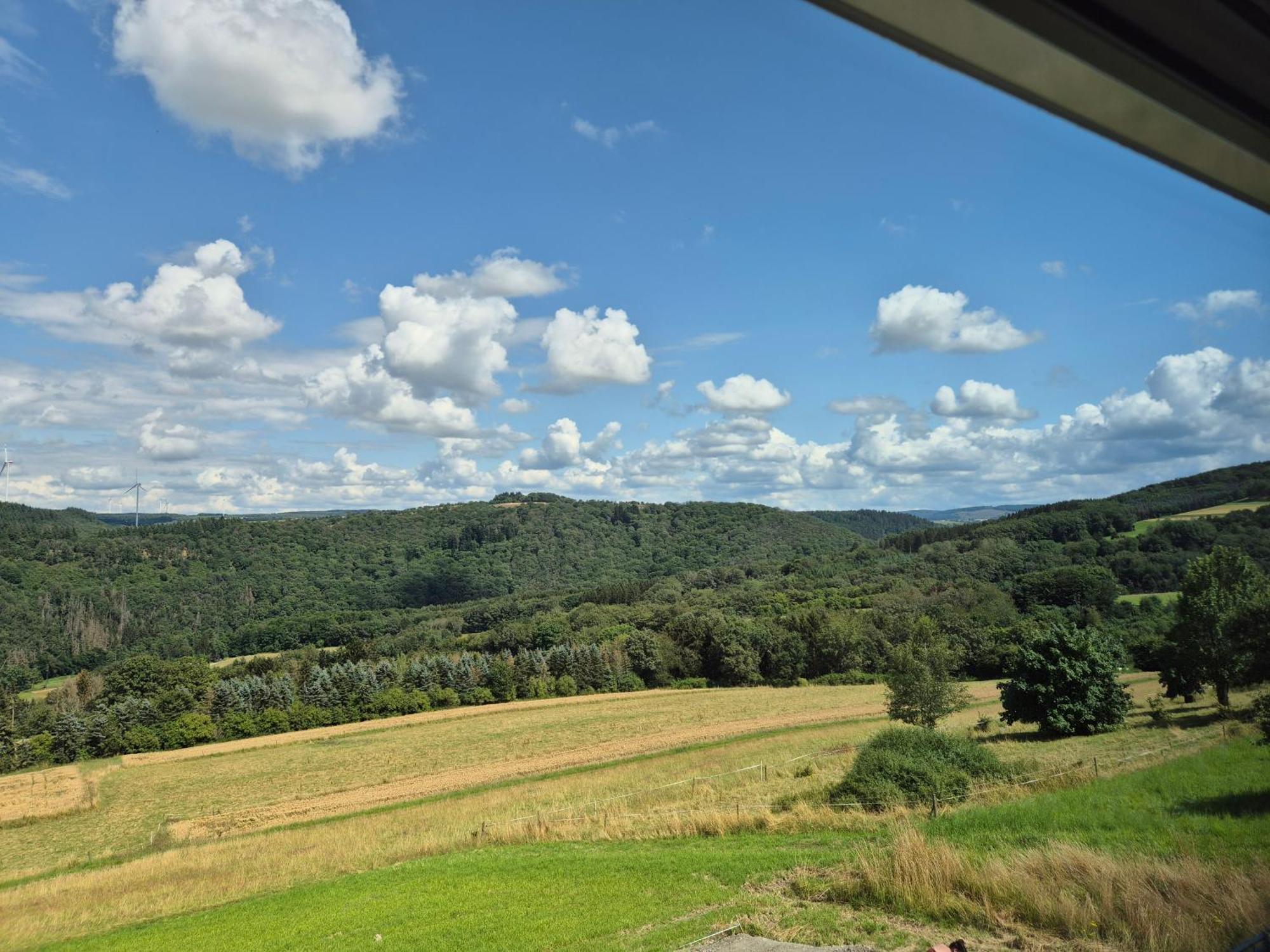 Serenity Vista Retreat Bnb Bescheid Eksteriør billede