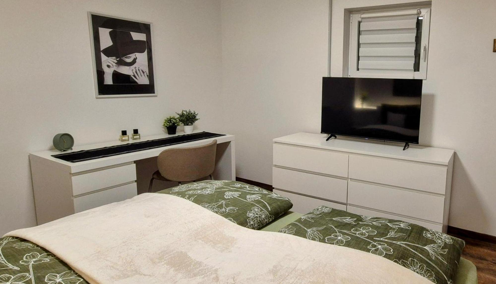 Serenity Vista Retreat Bnb Bescheid Eksteriør billede