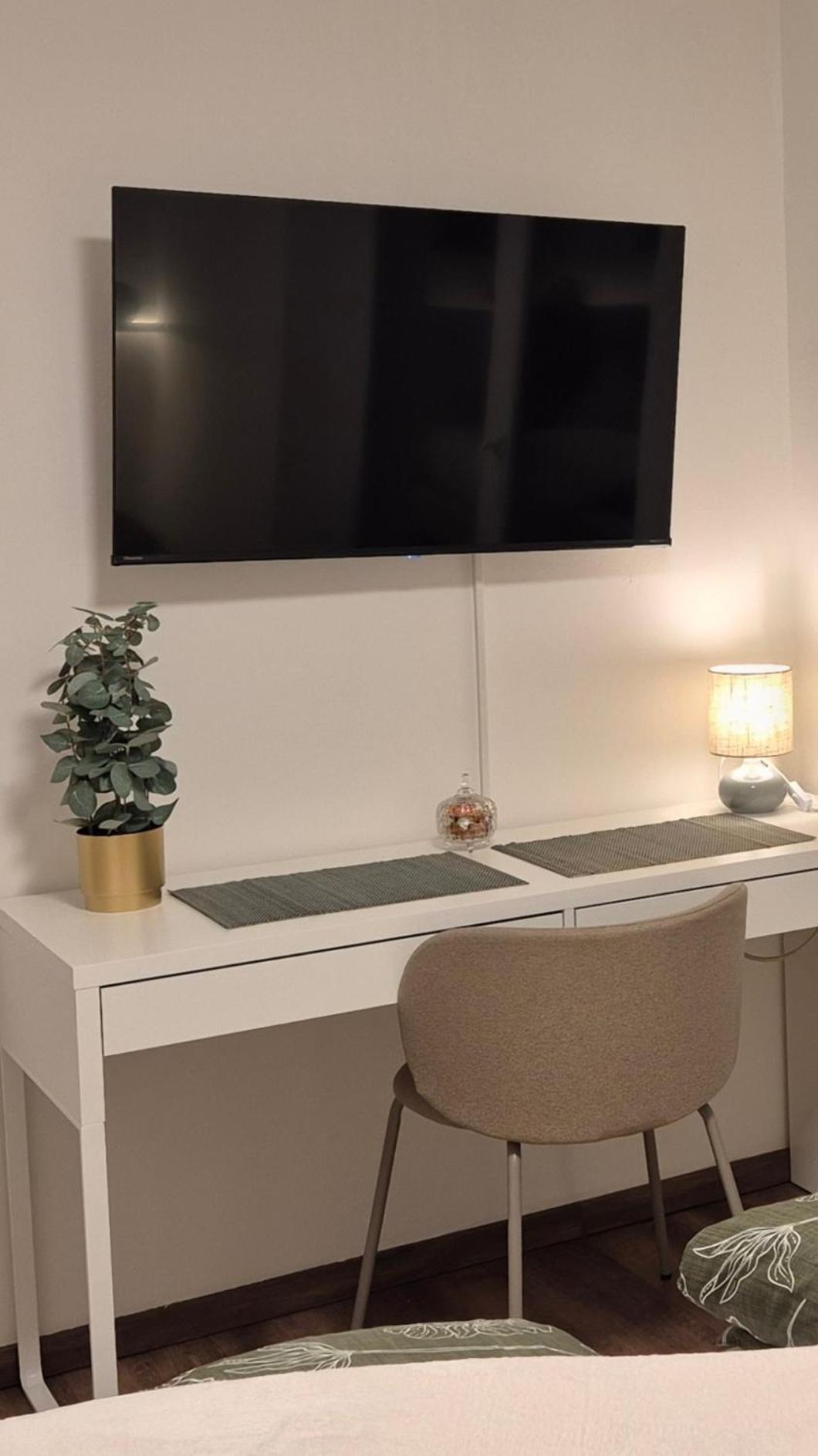Serenity Vista Retreat Bnb Bescheid Eksteriør billede