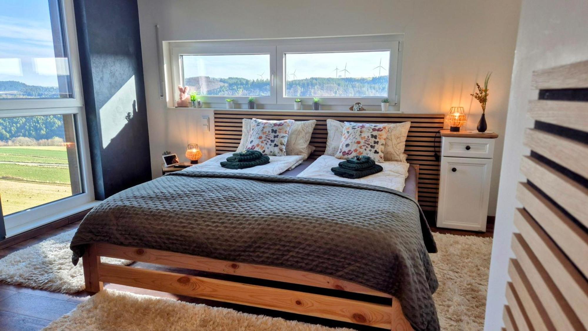 Serenity Vista Retreat Bnb Bescheid Eksteriør billede